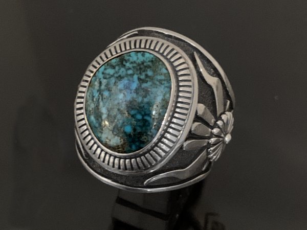 Lone Mountain Turquoise Box Ring by Howard Nelson/リングサイズ22号 