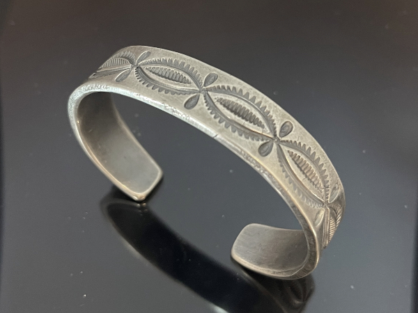 Stamped Coin Silver Bracelet by Jesse Robbins/サイズL